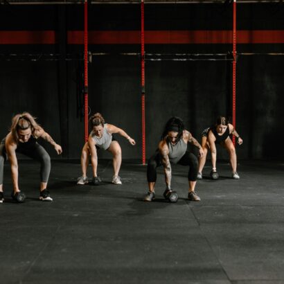 CrossFit vs Traditional Gym Workouts: Which is Better?