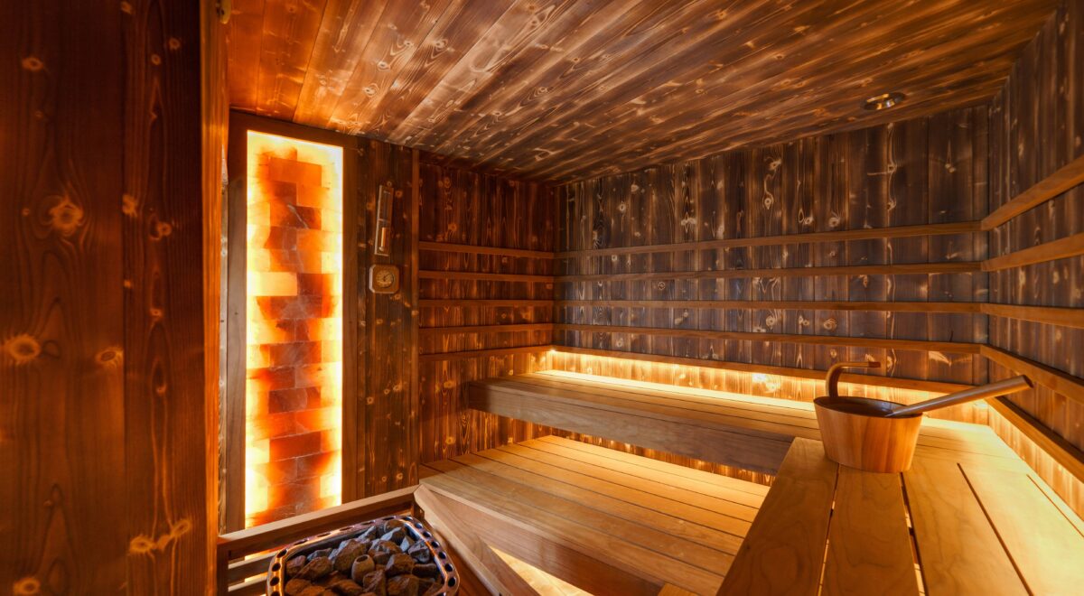 Difference Between Steam Room and Sauna: Which Is Better?